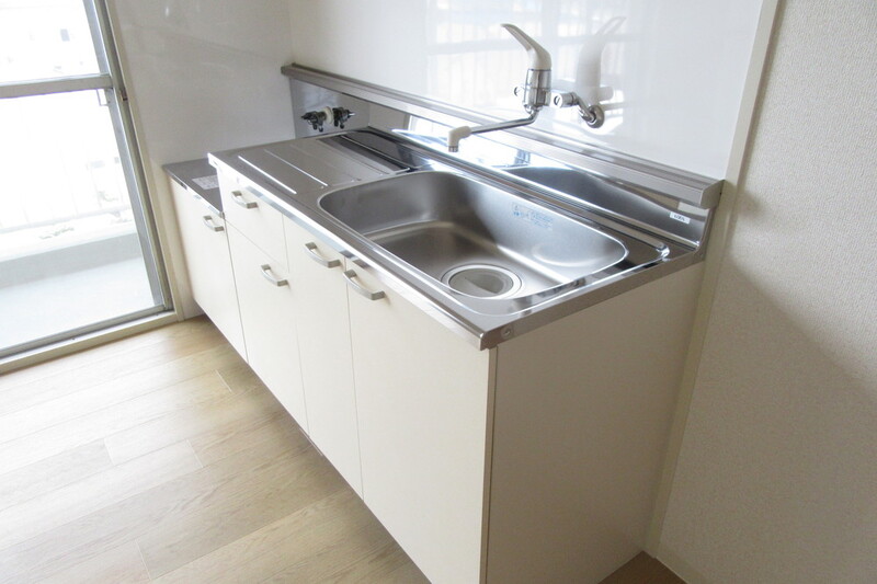 キッチン (1)　＊同系の305号室画像