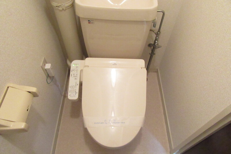 トイレ (1)＊305号室