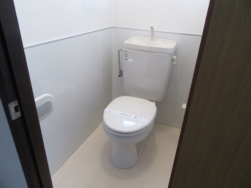 ﾄｲﾚ横.JPG